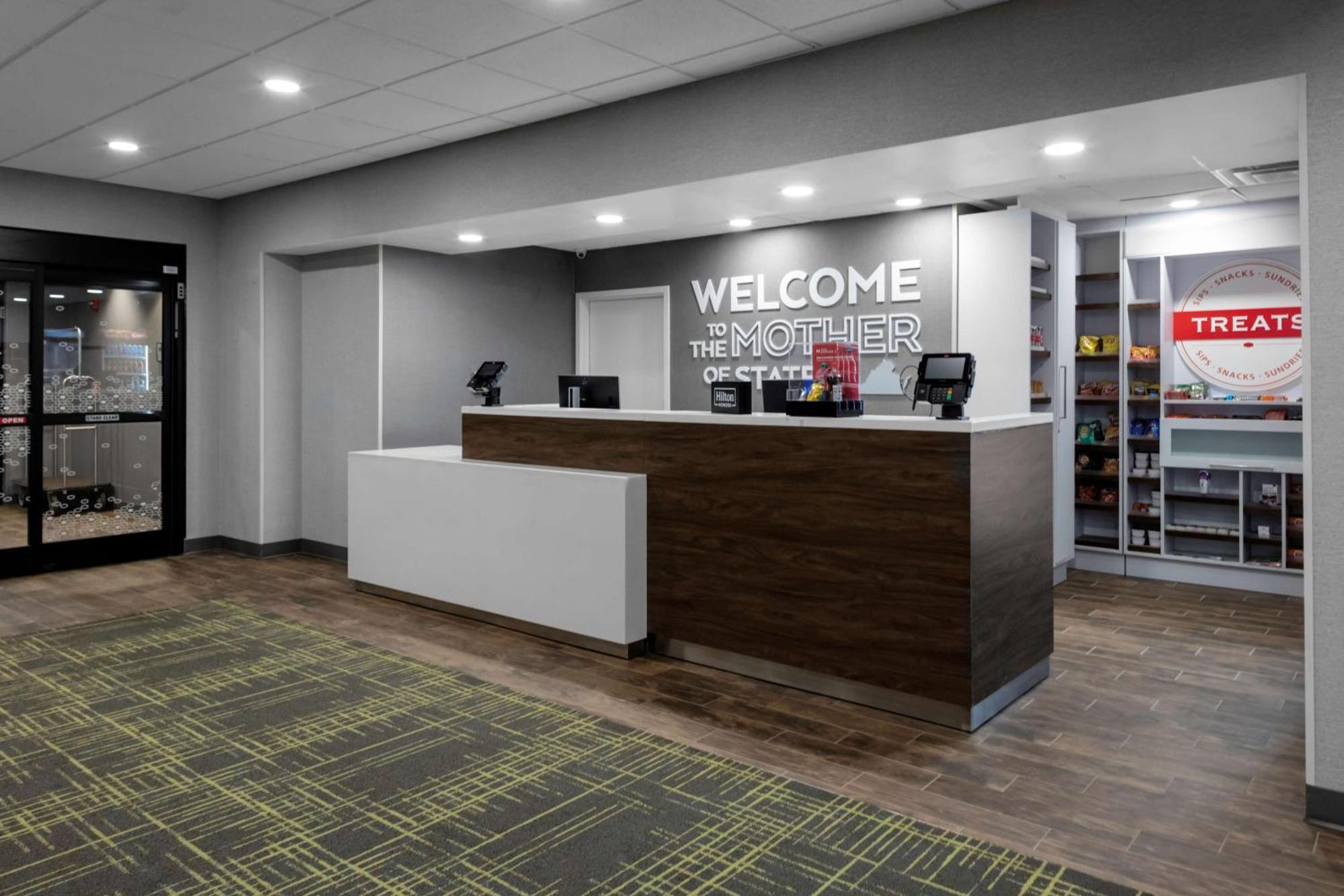 Hampton Inn Gretna - Smith Mountain Lake Exteriör bild
